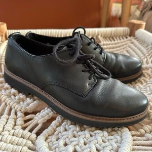 Clarks Oxford Lace Up Shoe